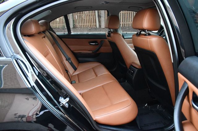 2011 BMW 3 Series 328i xDrive - 22948052 - 23