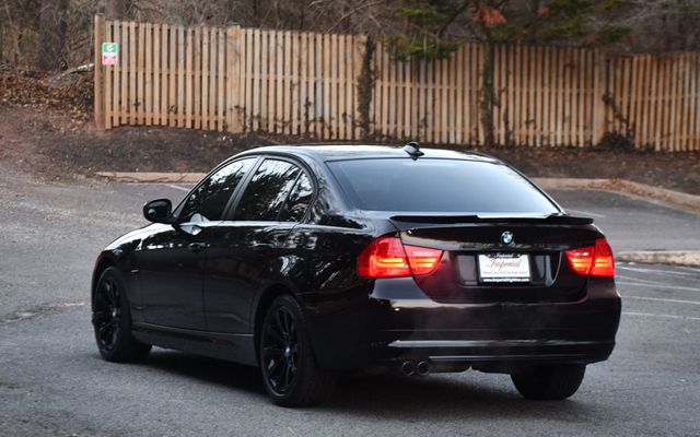 2011 BMW 3 Series 328i xDrive - 22948052 - 3