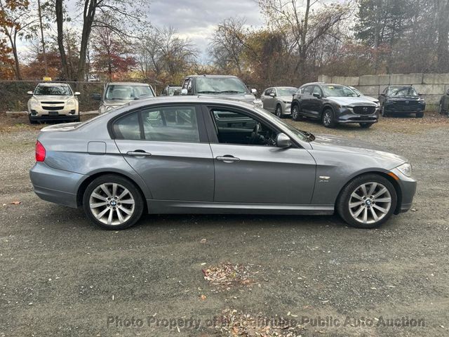 2011 BMW 3 Series 328i xDrive - 22945447 - 2