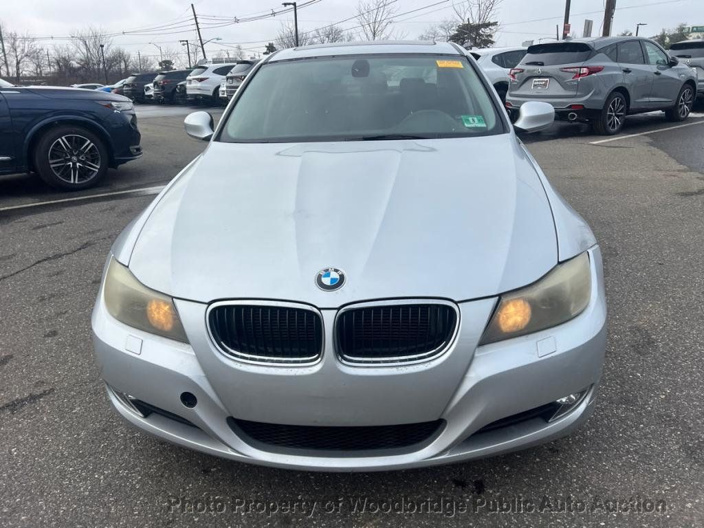 2011 BMW 3 Series 328i xDrive - 22988642 | Video 1