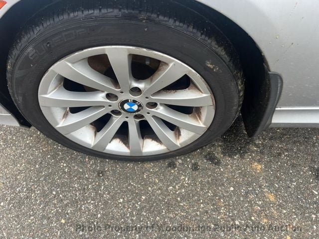 2011 BMW 3 Series 328i xDrive - 22988642 - 10