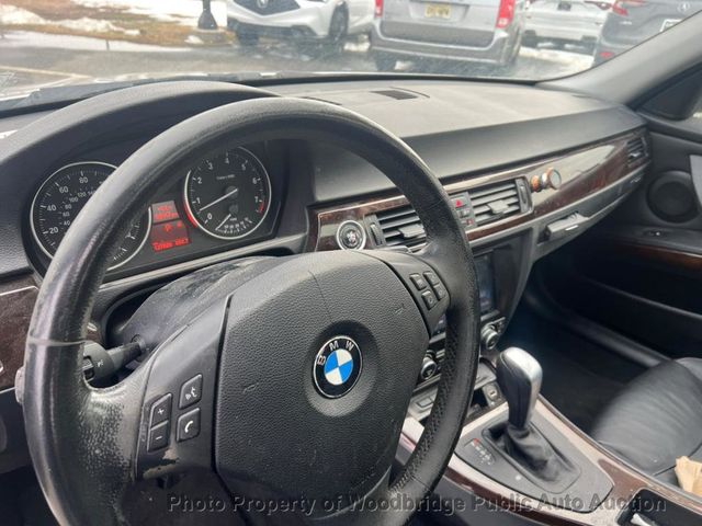 2011 BMW 3 Series 328i xDrive - 22988642 - 6