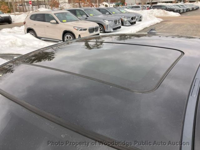 2011 BMW 3 Series 328i xDrive - 22991175 - 5