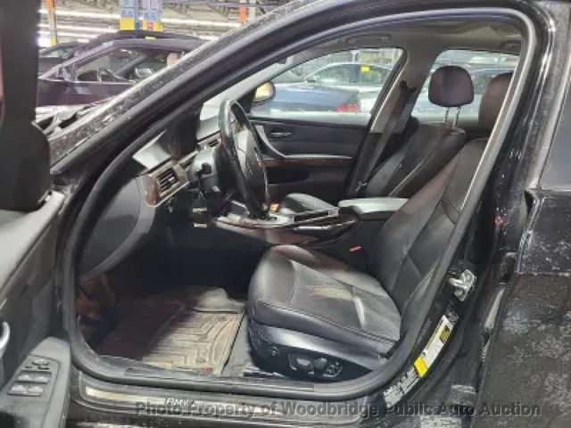 2011 BMW 3 Series 328i xDrive - 22991844 - 6