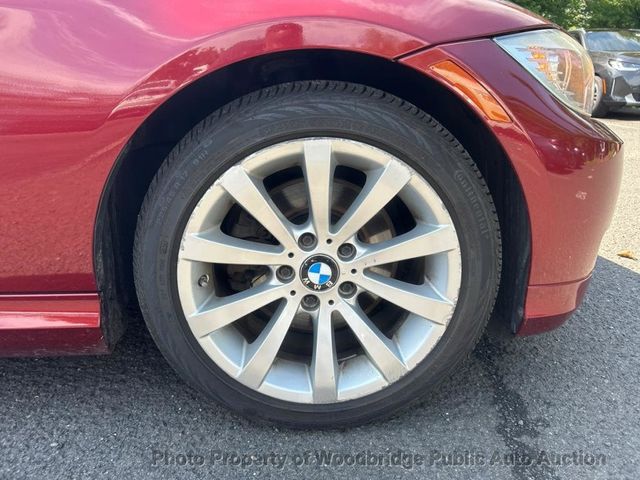 2011 BMW 3 Series 328i xDrive - 23053564 - 11