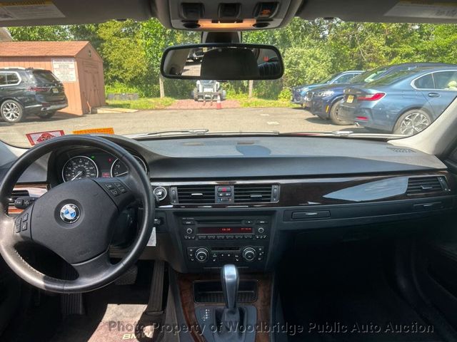 2011 BMW 3 Series 328i xDrive - 23053564 - 6