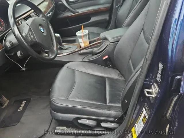 2011 BMW 3 Series 328i xDrive - 23093050 - 10