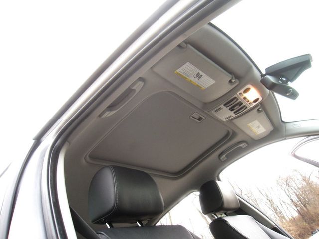 2011 BMW 3 Series 328i xDrive - 22972094 - 25