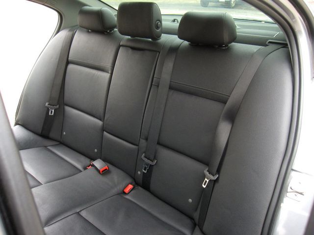 2011 BMW 3 Series 328i xDrive - 22972094 - 29