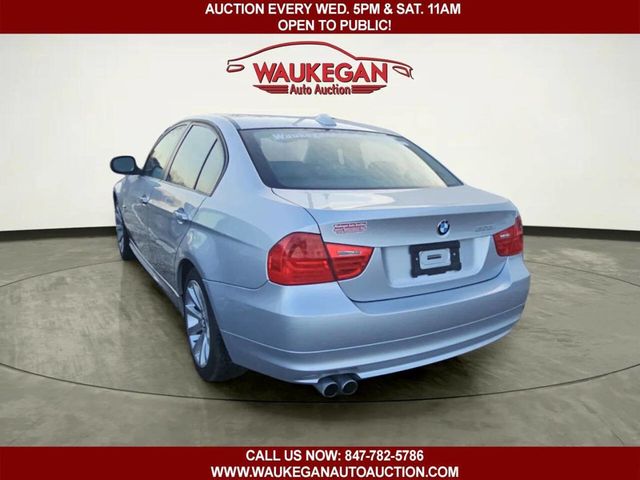 2011 BMW 3 Series 328i xDrive - 22988619 - 5