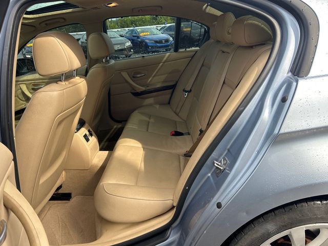 2011 BMW 3 Series 328i xDrive - 23042376 - 6