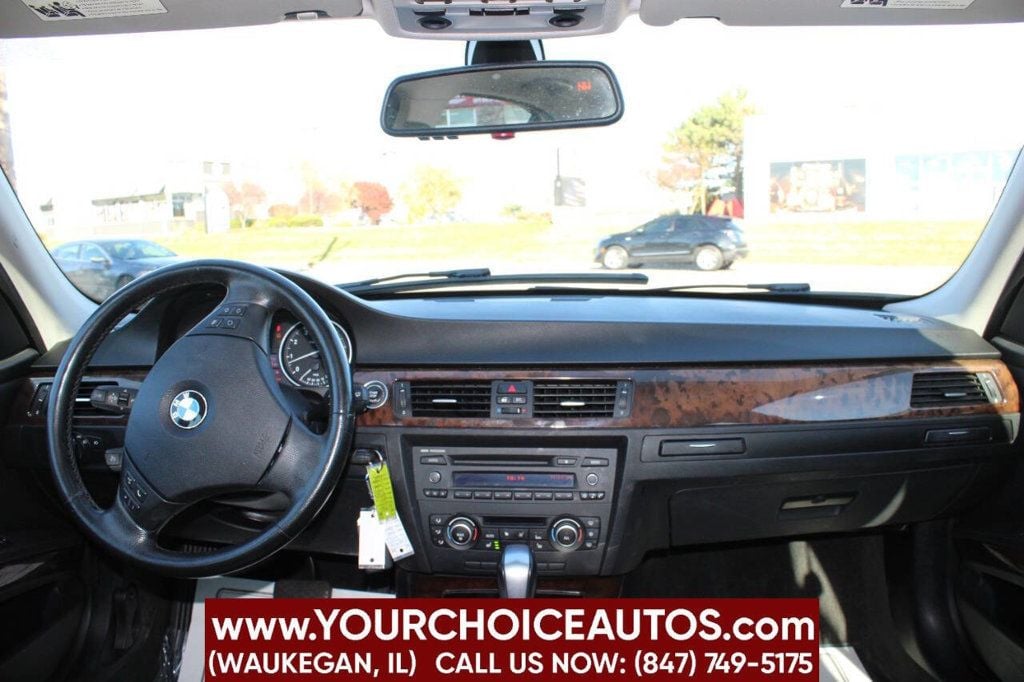 2011 BMW 3 Series 328i xDrive - 22658693 - 16