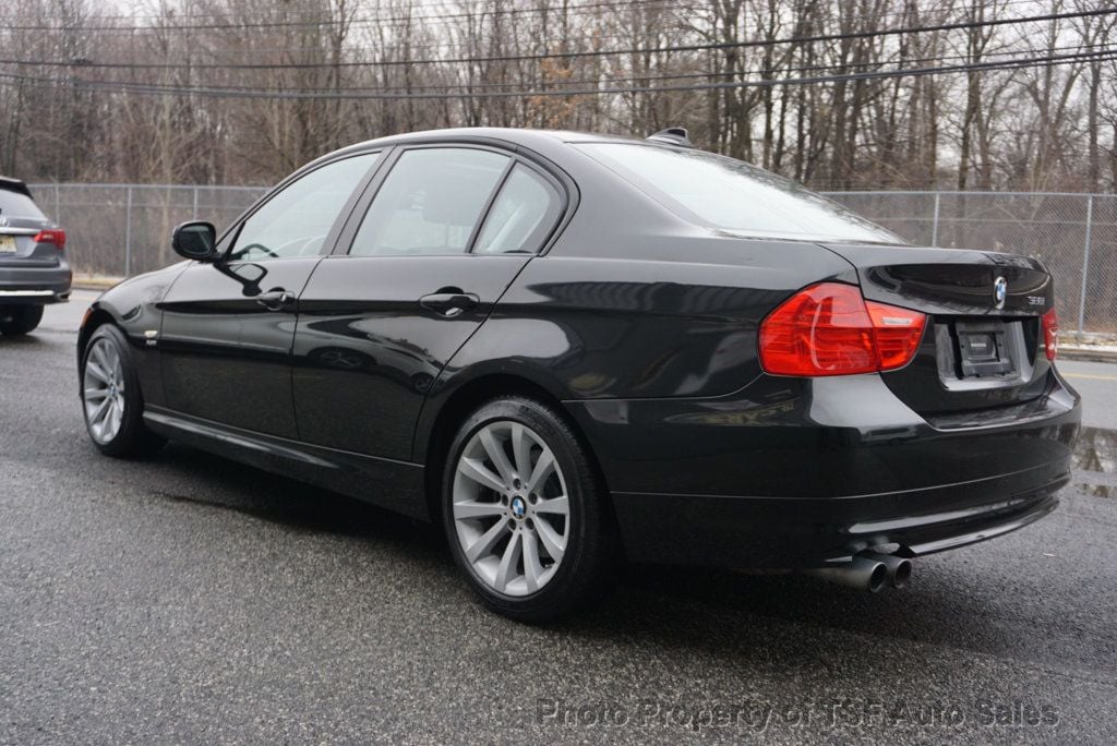 2011 BMW 3 Series 328i xDrive NAVIGATION HOT SEATS ROOF 1-OWNER CLEAN CARFAX - 22763900 - 4