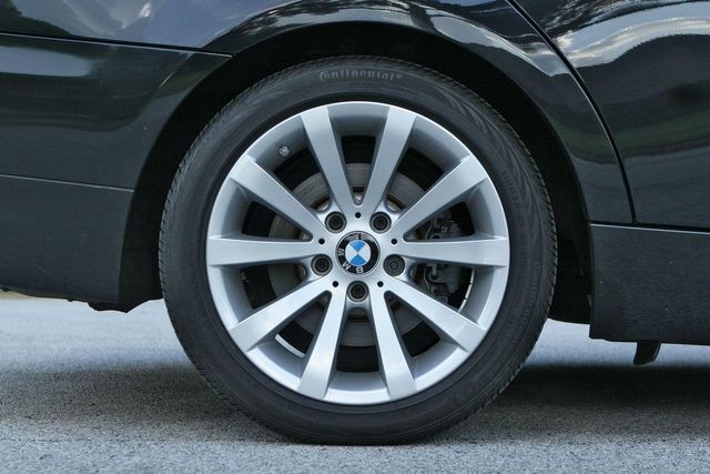 2011 BMW 3 Series 328i xDrive Sedan - 10796108 - 15