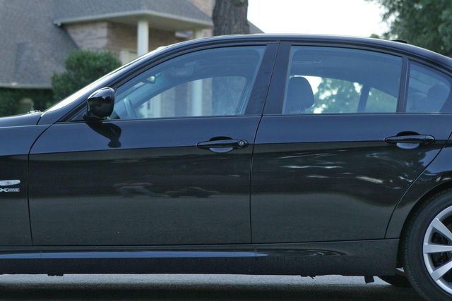 2011 BMW 3 Series 328i xDrive Sedan - 10796108 - 1