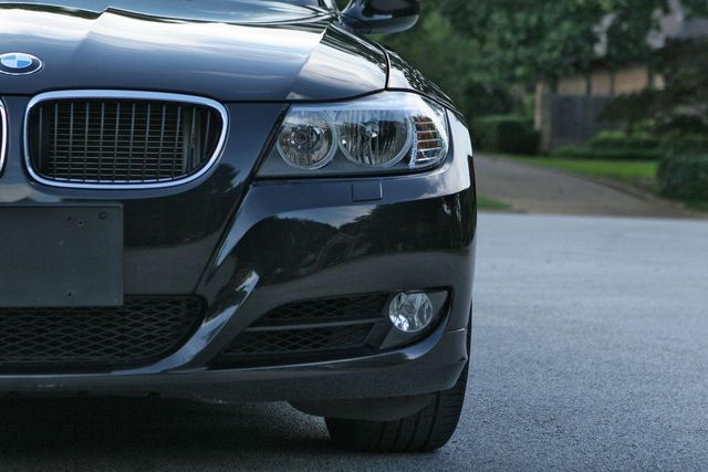 2011 BMW 3 Series 328i xDrive Sedan - 10796108 - 28