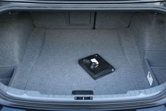 2011 BMW 3 Series 328i xDrive Sedan - 10796108 - 44