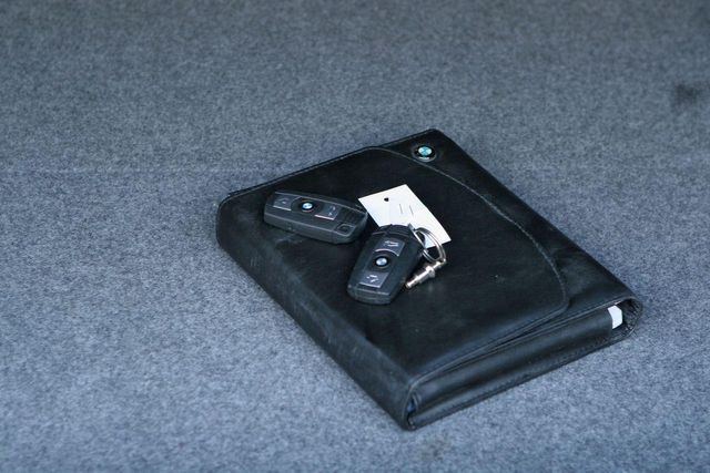 2011 BMW 3 Series 328i xDrive Sedan - 10796108 - 45