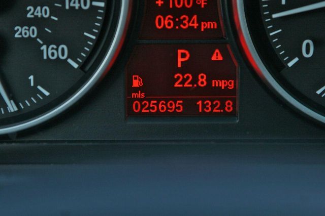 2011 BMW 3 Series 328i xDrive Sedan - 10796108 - 51