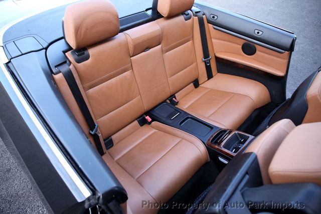 2011 BMW 3 Series 335i - 22433073 - 32