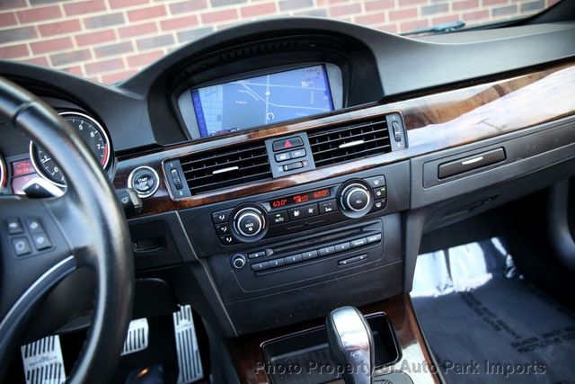 2011 BMW 3 Series 335i - 22433073 - 36