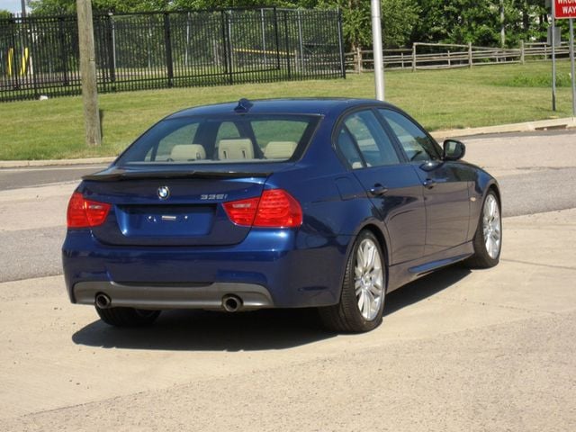2011 BMW 3 Series 335i - 23034911 - 11