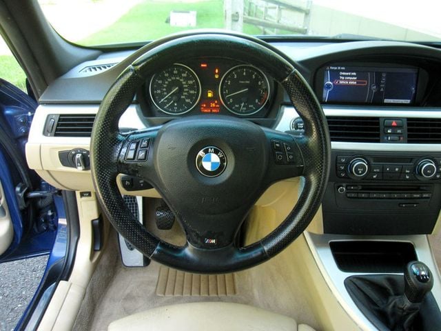 2011 BMW 3 Series 335i - 23034911 - 19