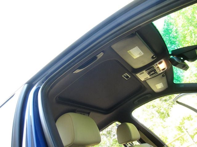 2011 BMW 3 Series 335i - 23034911 - 25