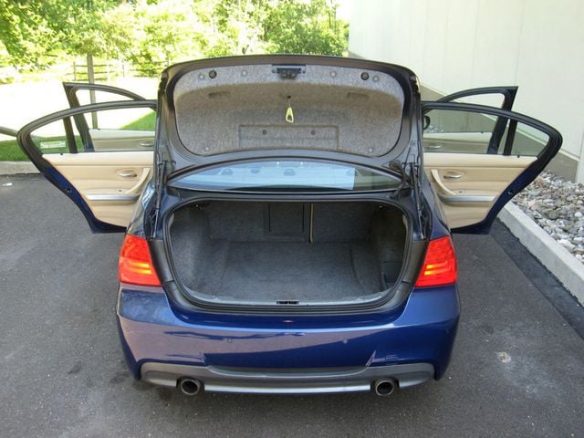 2011 BMW 3 Series 335i - 23034911 - 30
