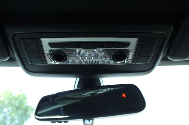2011 BMW 3 Series 335i - 23036496 - 25