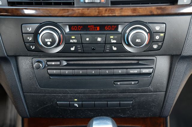 2011 BMW 3 Series 335i - 22955320 - 34