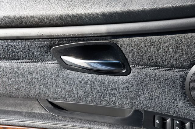 2011 BMW 3 Series 335i - 22955320 - 42