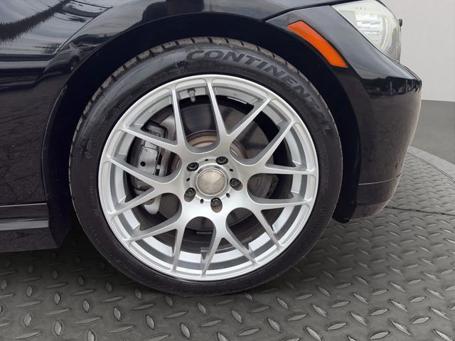 2011 BMW 3 Series 335i xDrive - 23016178 - 33