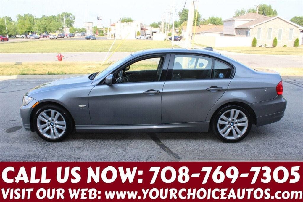 2011 BMW 3 Series 335i xDrive - 22632372 - 3