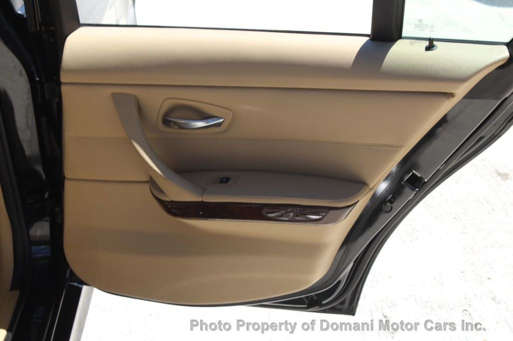 2011 Bmw 328i photo 21