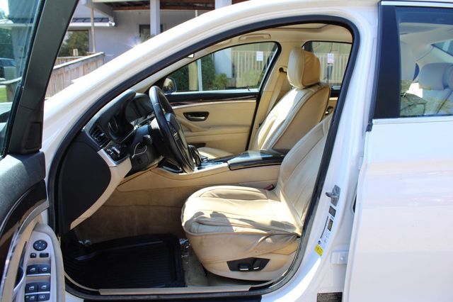 2011 BMW 5 Series 528i - 23067948 - 12