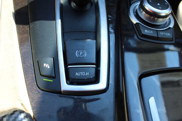 2011 BMW 5 Series 528i - 23067948 - 20