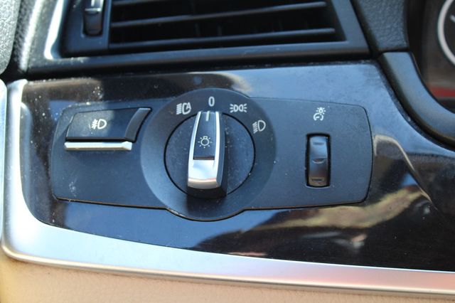 2011 BMW 5 Series 528i - 23067948 - 28