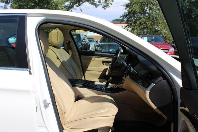 2011 BMW 5 Series 528i - 23067948 - 30