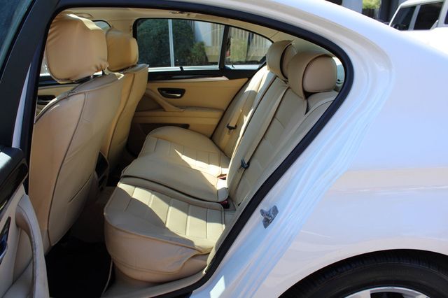 2011 BMW 5 Series 528i - 23067948 - 31