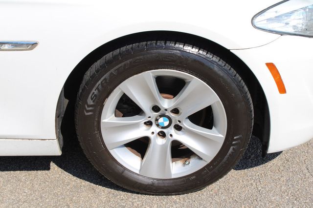 2011 BMW 5 Series 528i - 23067948 - 36