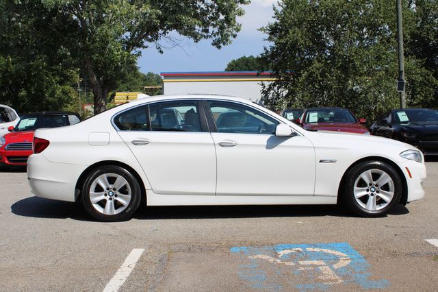 2011 BMW 5 Series 528i - 23067948 - 4