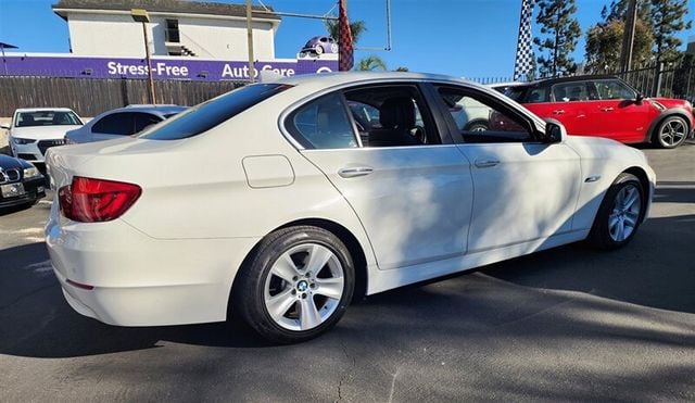 2011 BMW 5 Series 528i - 22749098 - 27