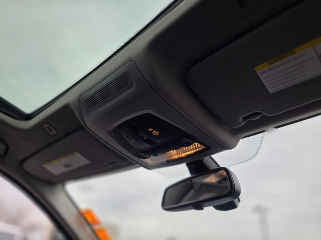 2011 BMW 5 Series 528i - 22968344 - 10