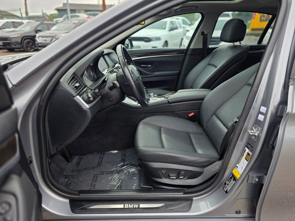 2011 BMW 5 Series 528i - 22968344 - 12