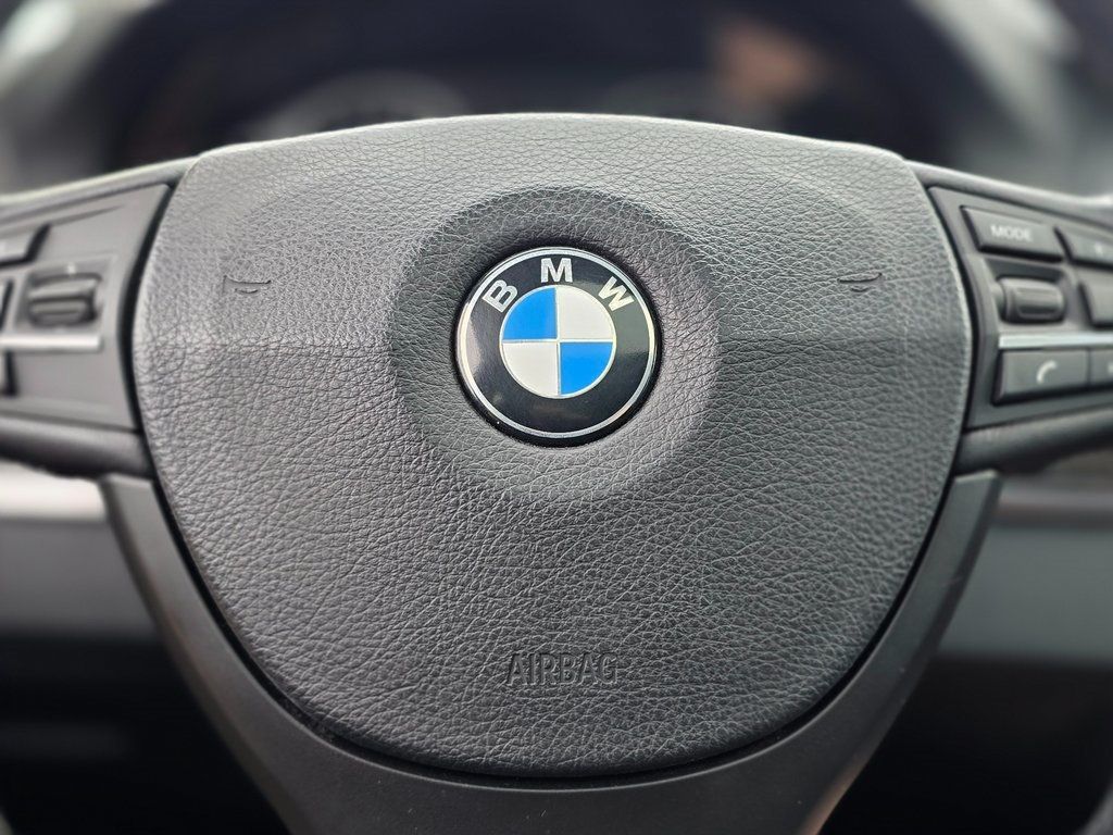 2011 BMW 5 Series 528i - 22968344 - 22