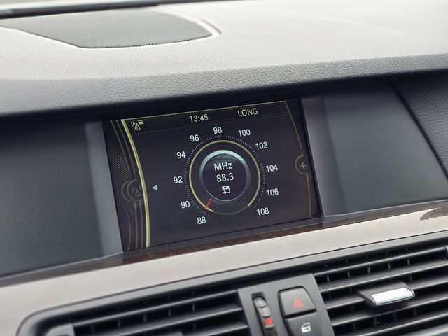 2011 BMW 5 Series 528i - 22968344 - 24