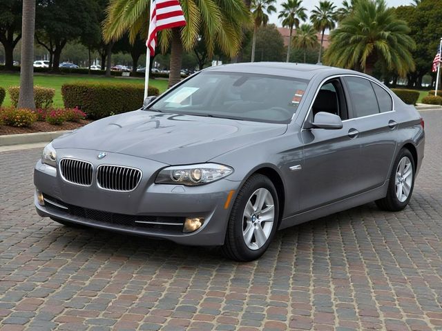2011 BMW 5 Series 528i - 22968344 - 2