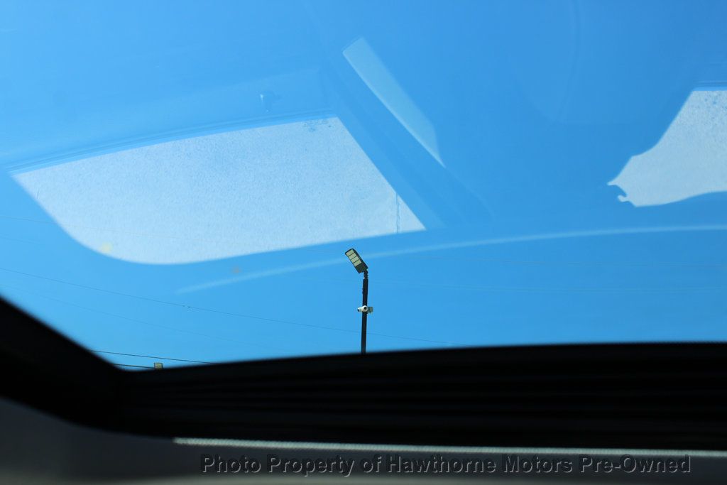 BMW 5 Series photo 17