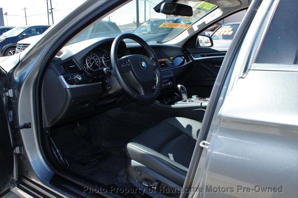 BMW 5 Series photo 18